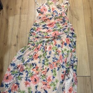 Lulu's Vibrant Floral Maxi Dress